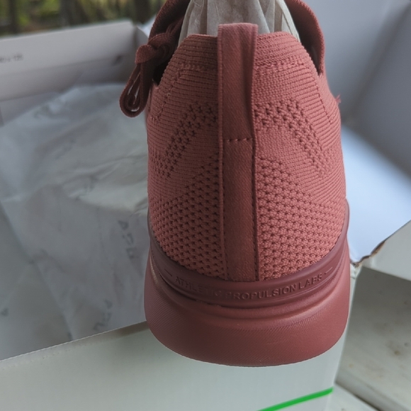 APL Rose Knit Athletic Shoes - Picture 3 of 4